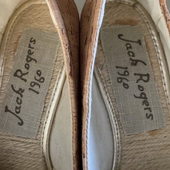 Jack Rogers. Peep toe Cork Wedge.  Size 71/2. Gold accent - Picture 3 of 8
